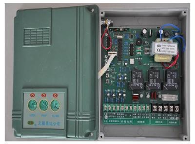 【供應優(yōu)質(zhì)軟啟動多功能、伸縮門、平移門、自動門、電動門控制箱】價格,廠家,圖片,電動車控制器,無錫靈達機電科技-